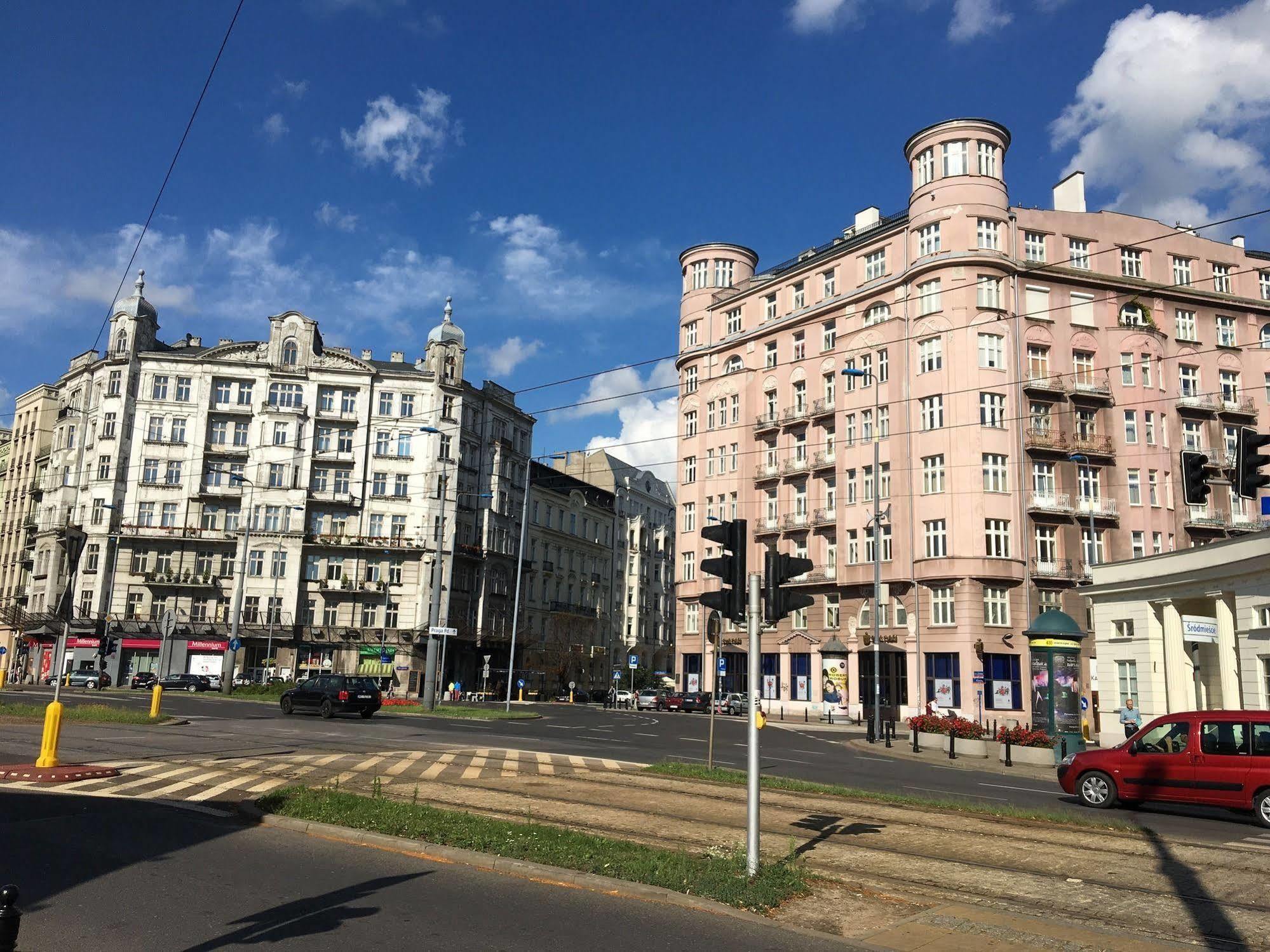 Hampton By Hilton Warsaw City Centre Hotel Exterior photo